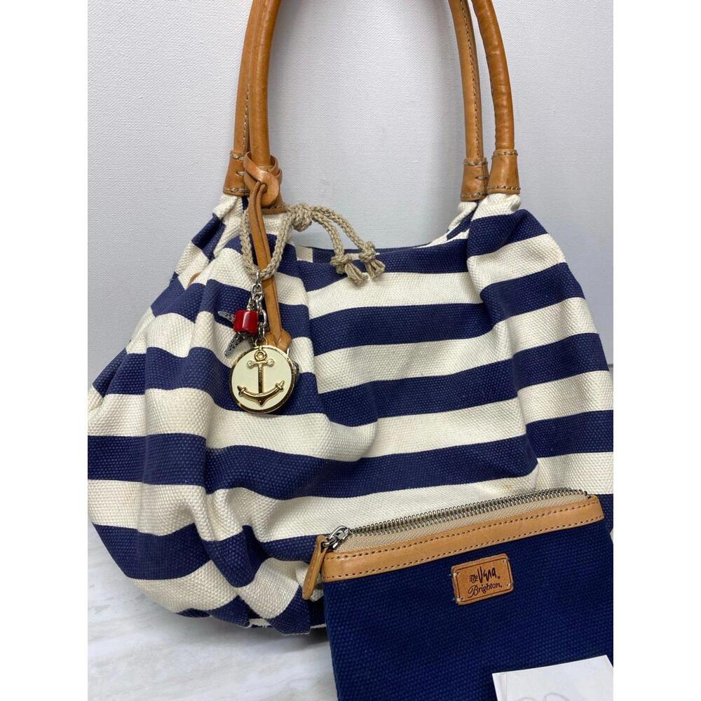 Brighton Brewster Blue/White Canvas Leather Handles Beach Tote & Sarong - Picture 4 of 9